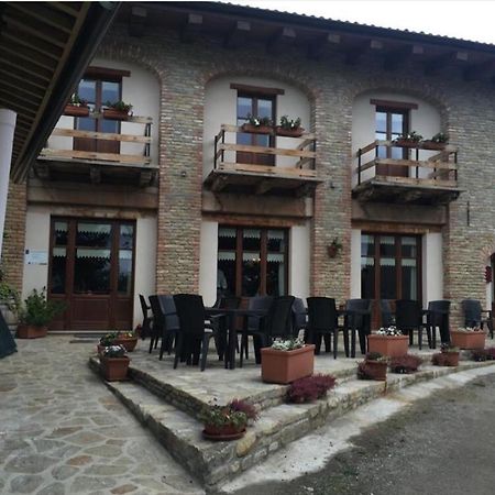 Agriturismo Locanda Dei Cacciatori Dogliani Luaran gambar