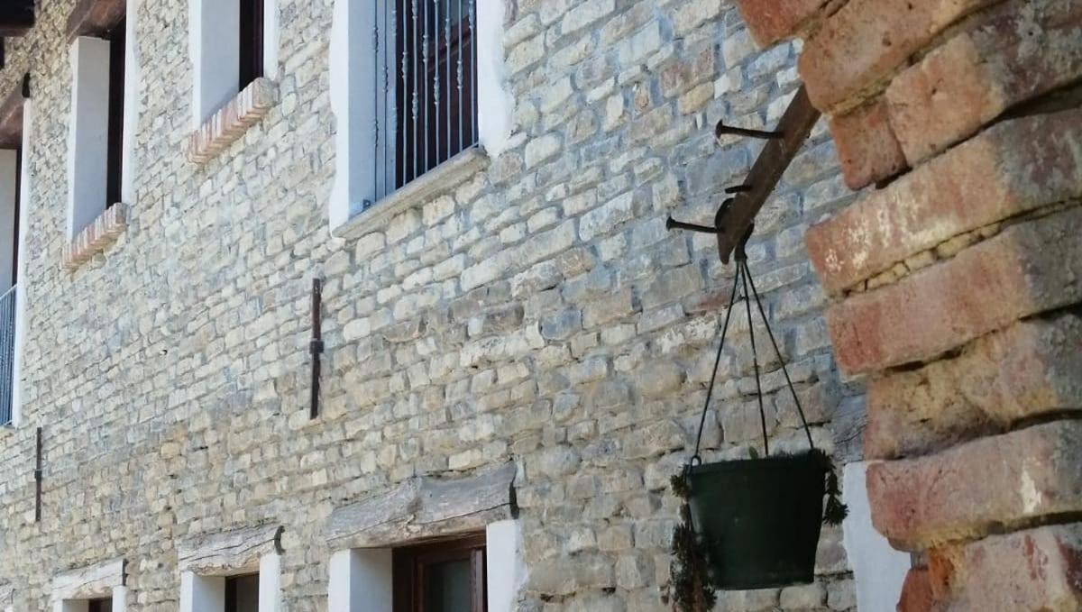 Agriturismo Locanda Dei Cacciatori Dogliani Luaran gambar
