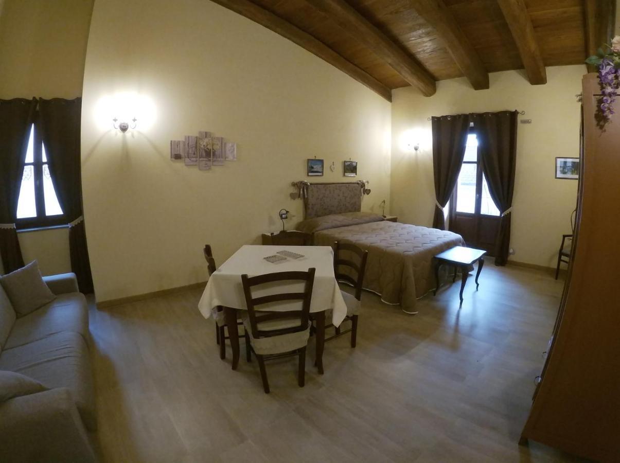 Agriturismo Locanda Dei Cacciatori Dogliani Luaran gambar