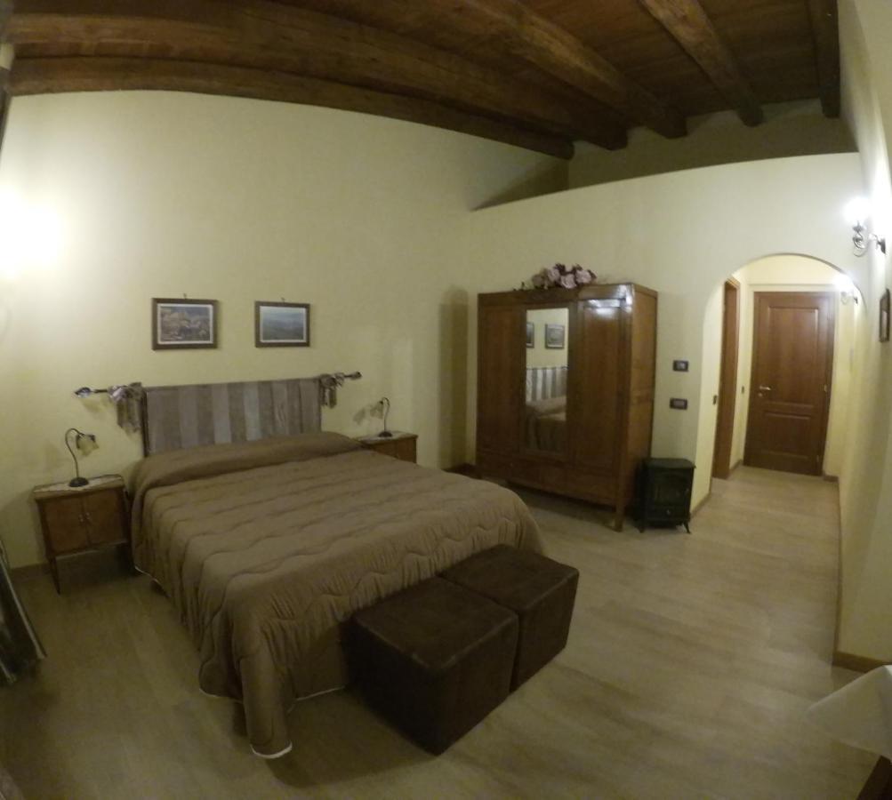 Agriturismo Locanda Dei Cacciatori Dogliani Luaran gambar