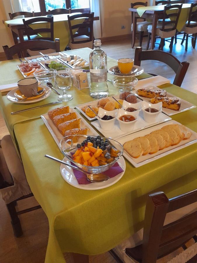 Agriturismo Locanda Dei Cacciatori Dogliani Luaran gambar