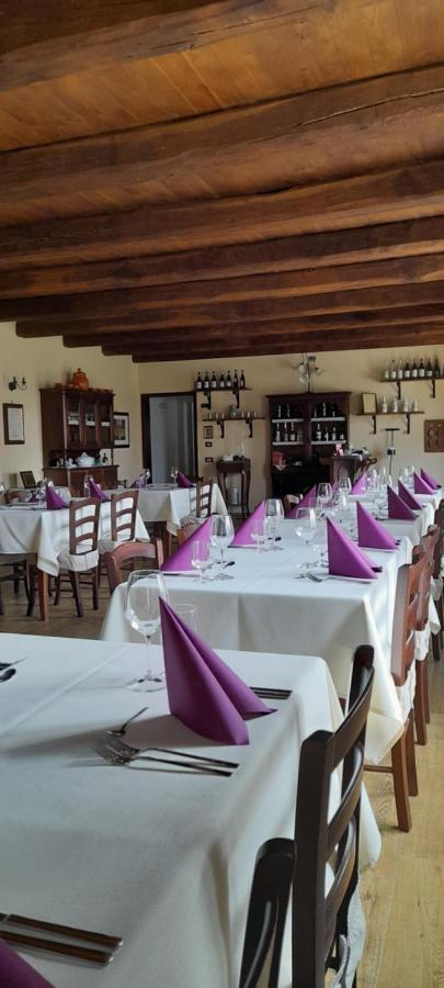 Agriturismo Locanda Dei Cacciatori Dogliani Luaran gambar